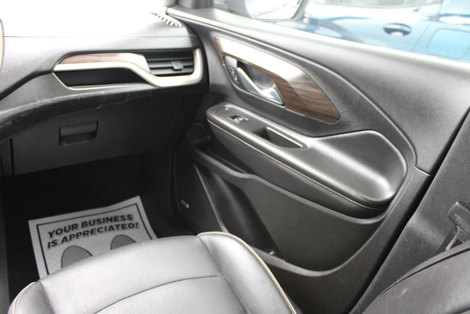 Used 2019 GMC Terrain Denali w/ Advanced Safety Package FWD image 9