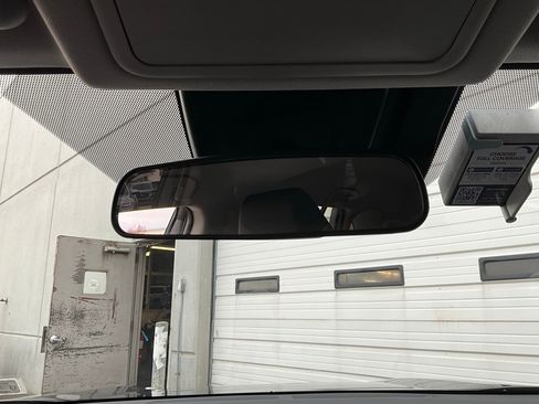 Used 2025 Toyota RAV4 XLE image 18