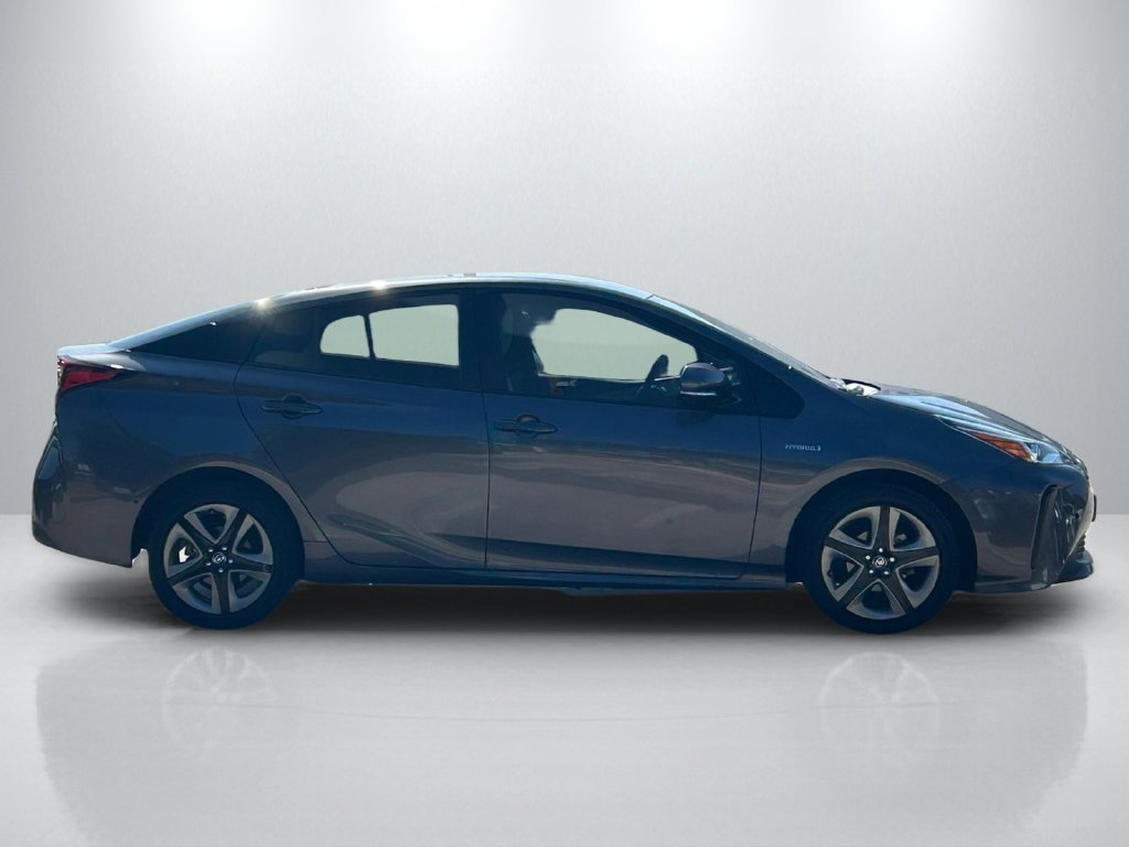 Used 2020 Toyota Prius XLE FWD image 4