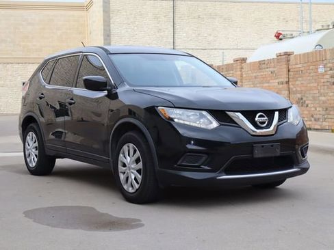Used 2016 Nissan Rogue S FWD image 2