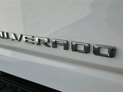 Used 2024 Chevrolet Silverado 2500 High Country w/ High Country Premium Package image 6