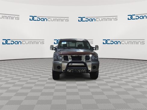 Used 2005 Nissan Titan LE w/ (T01) Tow Pkg image 3