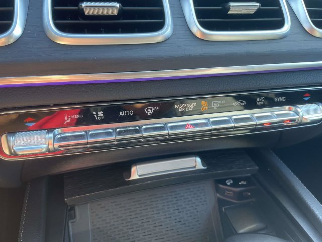 Used 2021 Mercedes-Benz GLE 450 4MATIC image 36