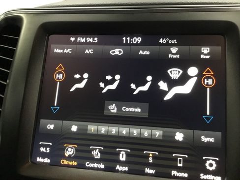 Used 2022 Jeep Cherokee Trailhawk w/ Trailer Tow Group AWD/4WD image 29
