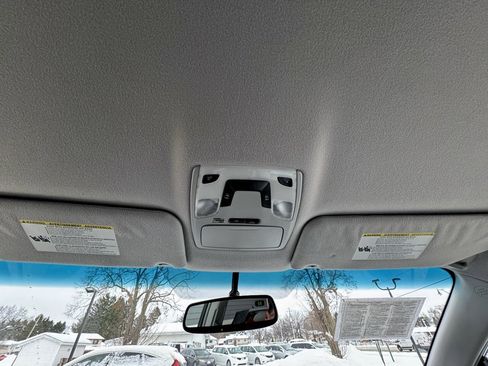 Used 2014 Toyota Sienna LE image 40