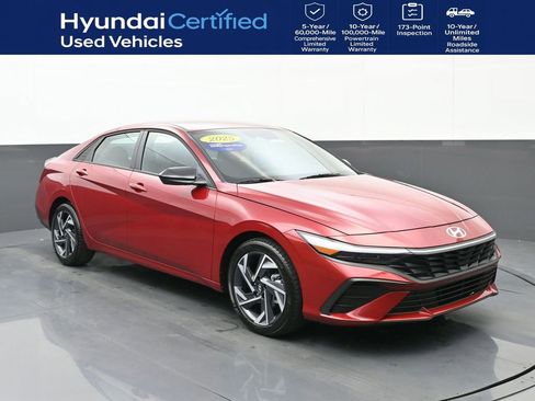 Certified 2025 Hyundai Elantra Sport image 1
