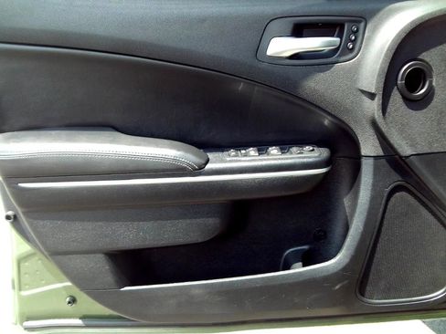Used 2020 Dodge Charger SXT w/ Leather Interior Group RWD image 11