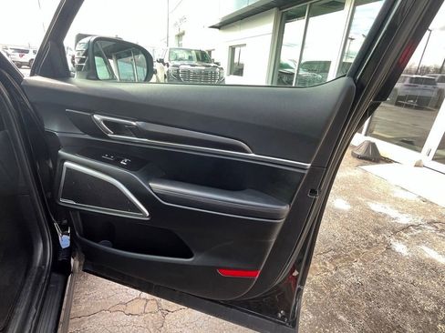 Used 2024 Kia Telluride LX image 30