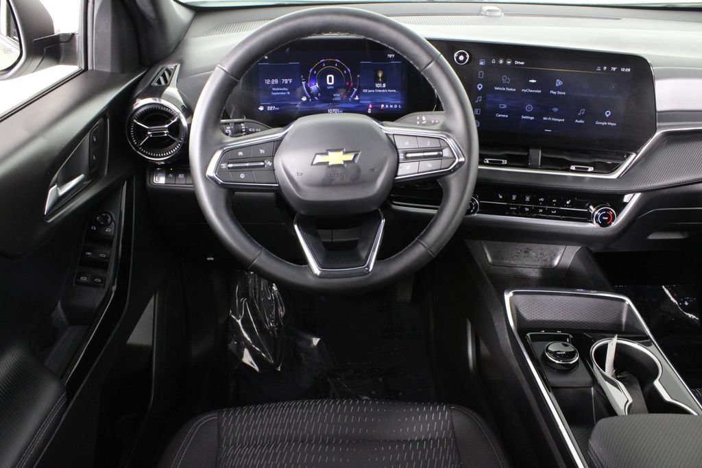Used 2026 Chevrolet Equinox LT FWD image 6