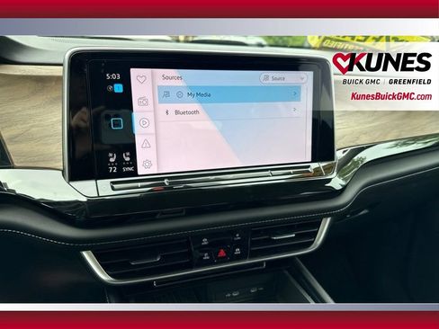 Used 2025 Volkswagen Atlas SE FWD image 17
