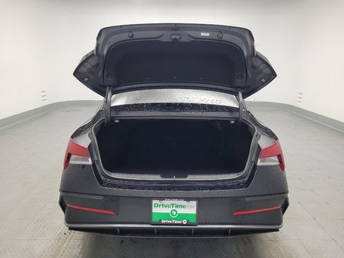 Used 2024 Hyundai Elantra SEL image 29