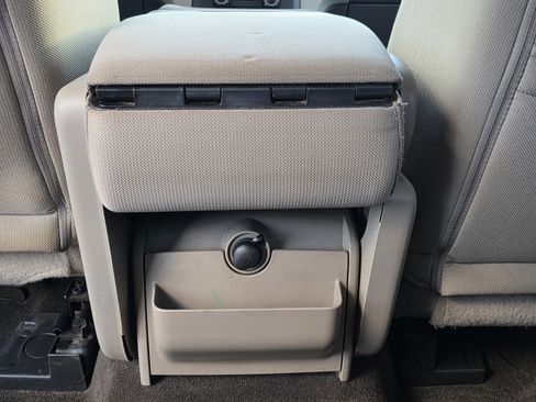 Used 2010 Ford F150 XLT image 19