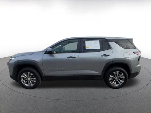 Used 2025 Chevrolet Equinox LT image 9