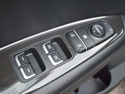 Used 2019 Kia Optima EX image 15