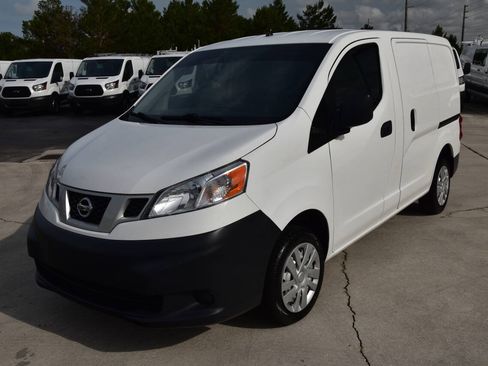 Used 2017 Nissan NV200 S w/ Back Door Glass Package FWD image 3