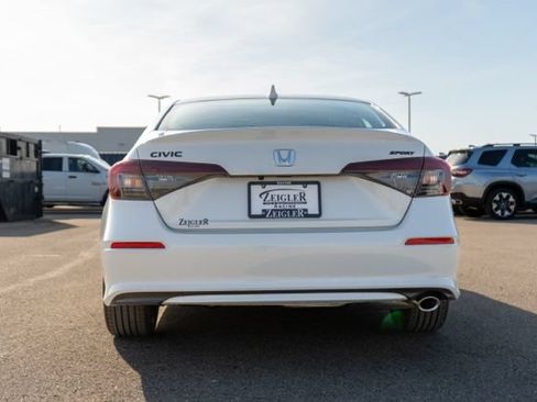 Used 2026 Honda Civic FWD Hybrid Sedan image 6