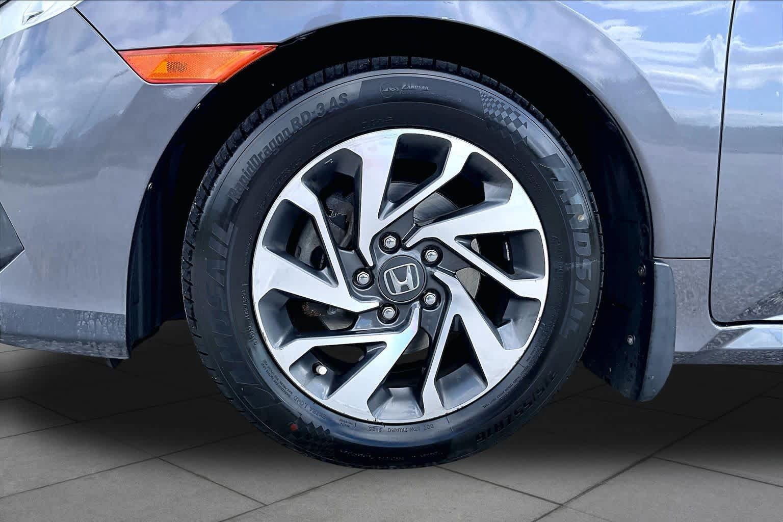 Used 2017 Honda Civic EX image 11