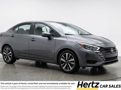 Used 2025 Nissan Versa SV image 1
