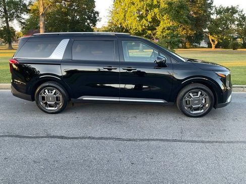 New 2026 Kia Carnival SX image 8
