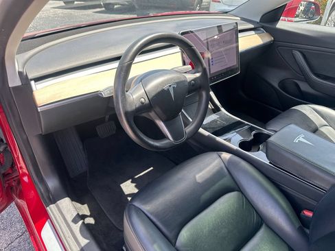 Used 2019 Tesla Model 3 Long Range RWD image 16