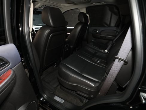 Used 2009 Cadillac Escalade 2WD Hybrid image 4