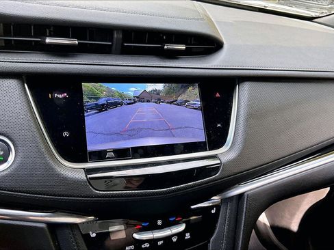 Used 2023 Cadillac XT6 Luxury FWD image 22
