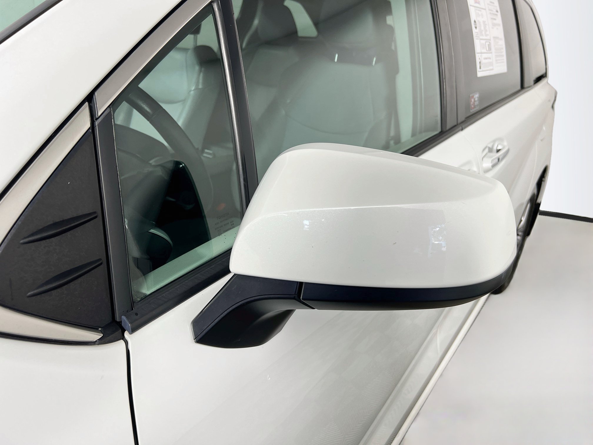 Used 2022 Toyota Sienna XLE FWD image 13