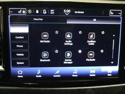 Used 2023 Chrysler Pacifica Touring-L image 45