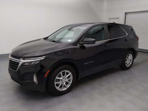 Used 2022 Chevrolet Equinox LT FWD image 2