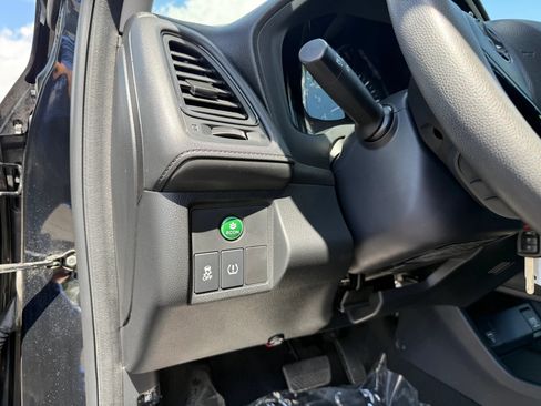 Used 2021 Honda HR-V LX image 15