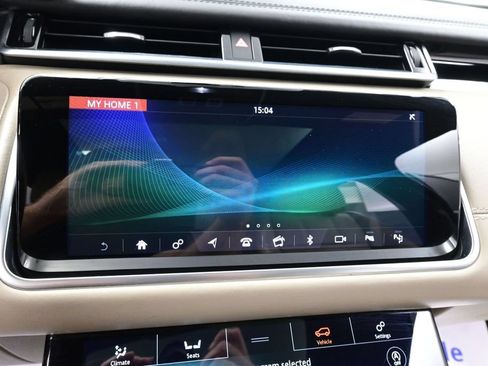 Used 2018 Land Rover Range Rover Velar R-Dynamic HSE AWD/4WD image 38