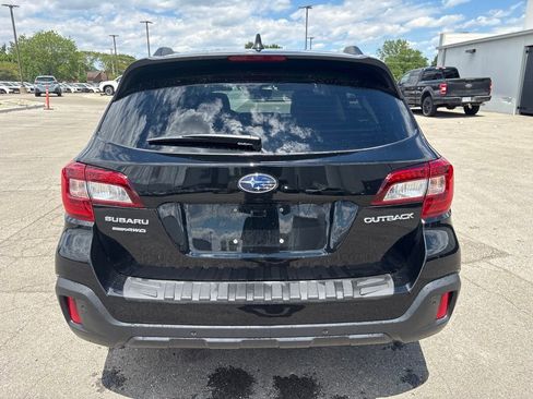 Used 2019 Subaru Outback 2.5i Touring AWD/4WD image 5