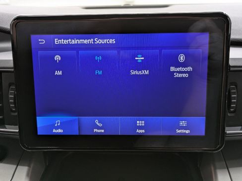 Used 2021 Ford Explorer XLT w/ Equipment Group 202A image 32