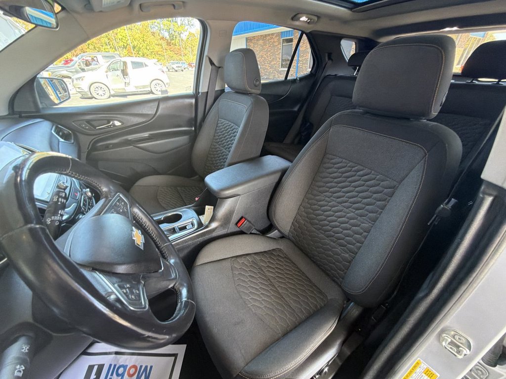 Used 2018 Chevrolet Equinox LT w/ Sun & Infotainment Package FWD image 20