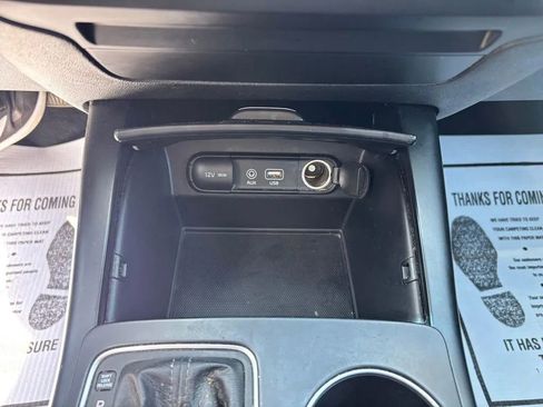 Used 2019 Kia Sorento AWD image 15