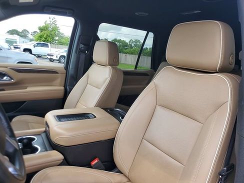 Used 2024 Chevrolet Tahoe Premier RWD image 16