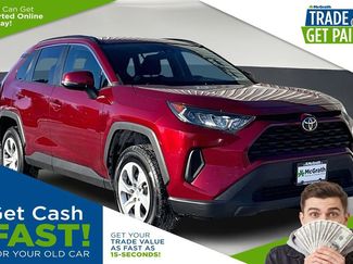 Used 2020 Toyota RAV4 LE video 1