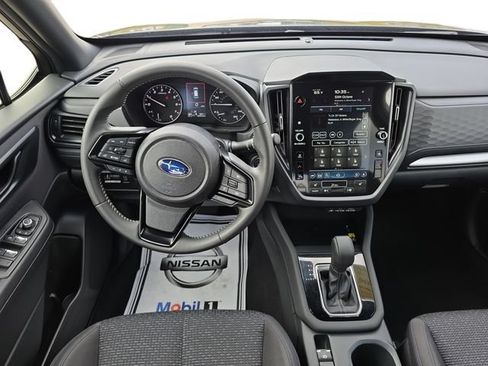 Certified 2025 Subaru Forester Premium AWD/4WD image 10