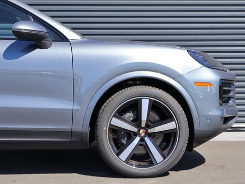 New 2026 Porsche Cayenne image 11