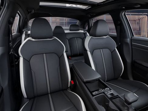 New 2025 Kia K5 GT-Line w/ GT-Line Premium Package FWD image 15