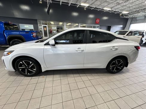 Certified 2025 Nissan Sentra SV image 34