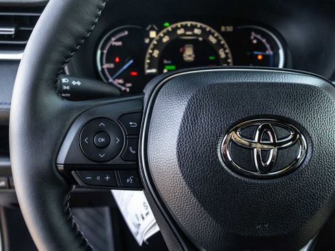 Used 2025 Toyota RAV4 XSE image 35