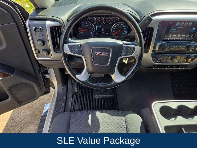 Used 2018 GMC Sierra 1500 SLE w/ SLE Value Package AWD/4WD image 3