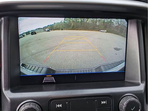 Used 2022 Chevrolet Colorado LT w/ Fleet Safety Package image 21