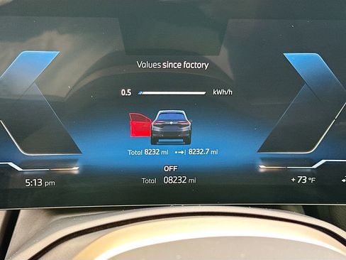 Used 2025 BMW iX xDrive50 w/ Sport Package image 11