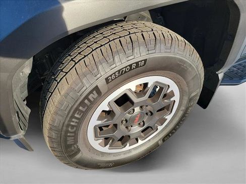 Used 2025 Toyota 4Runner Hybrid TRD Off Road image 7