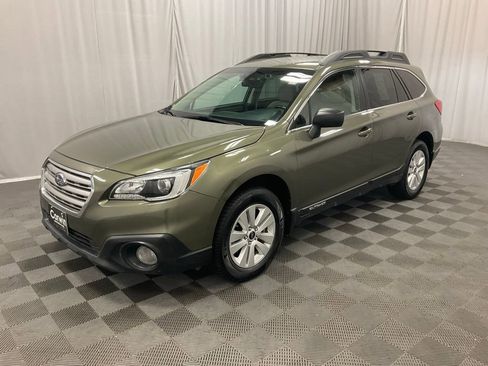 Used 2017 Subaru Outback 2.5i Premium image 10