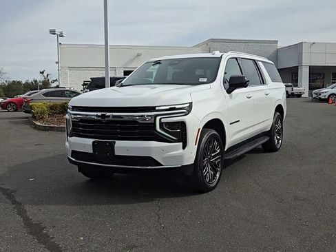 New 2026 Chevrolet Suburban LS w/ LPO, Dark Essentials Package image 4