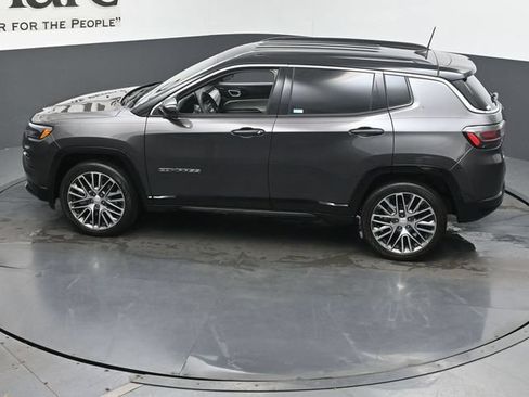 Used 2023 Jeep Compass Limited w/ Elite Group AWD/4WD image 44