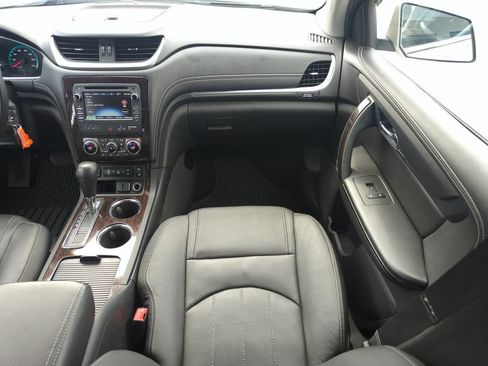 Used 2016 Chevrolet Traverse LTZ FWD image 15